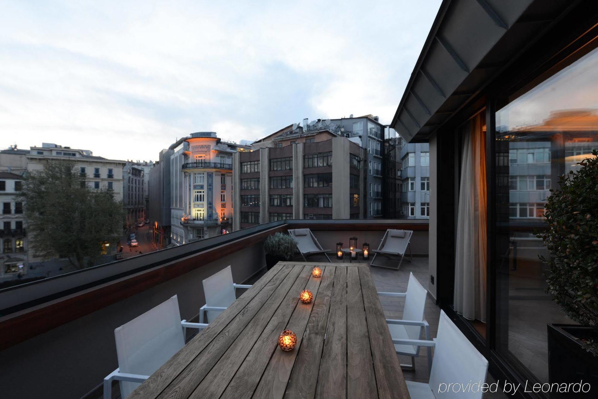 Отель 10 Karakoy Стамбул Экстерьер фото Rooftop terrace