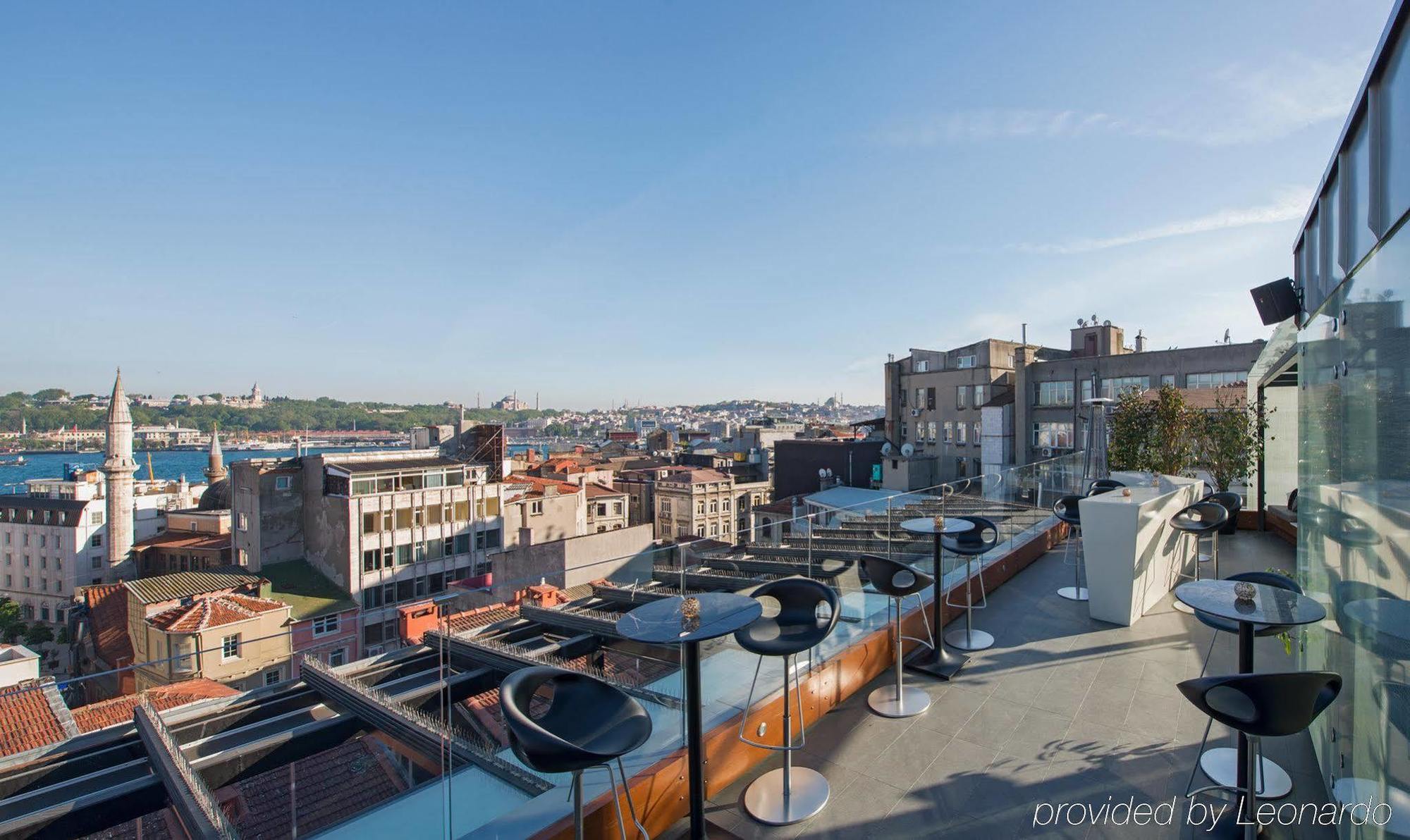 Отель 10 Karakoy Стамбул Экстерьер фото View from the rooftop