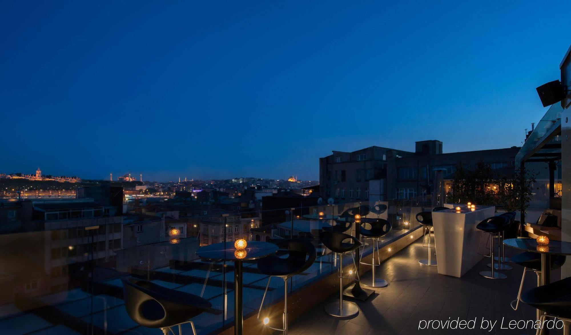 Отель 10 Karakoy Стамбул Экстерьер фото View from the rooftop